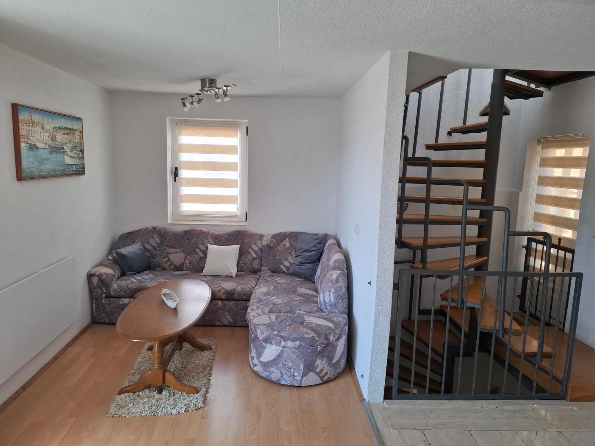 Apartment Kastilac Каштела Екстер'єр фото