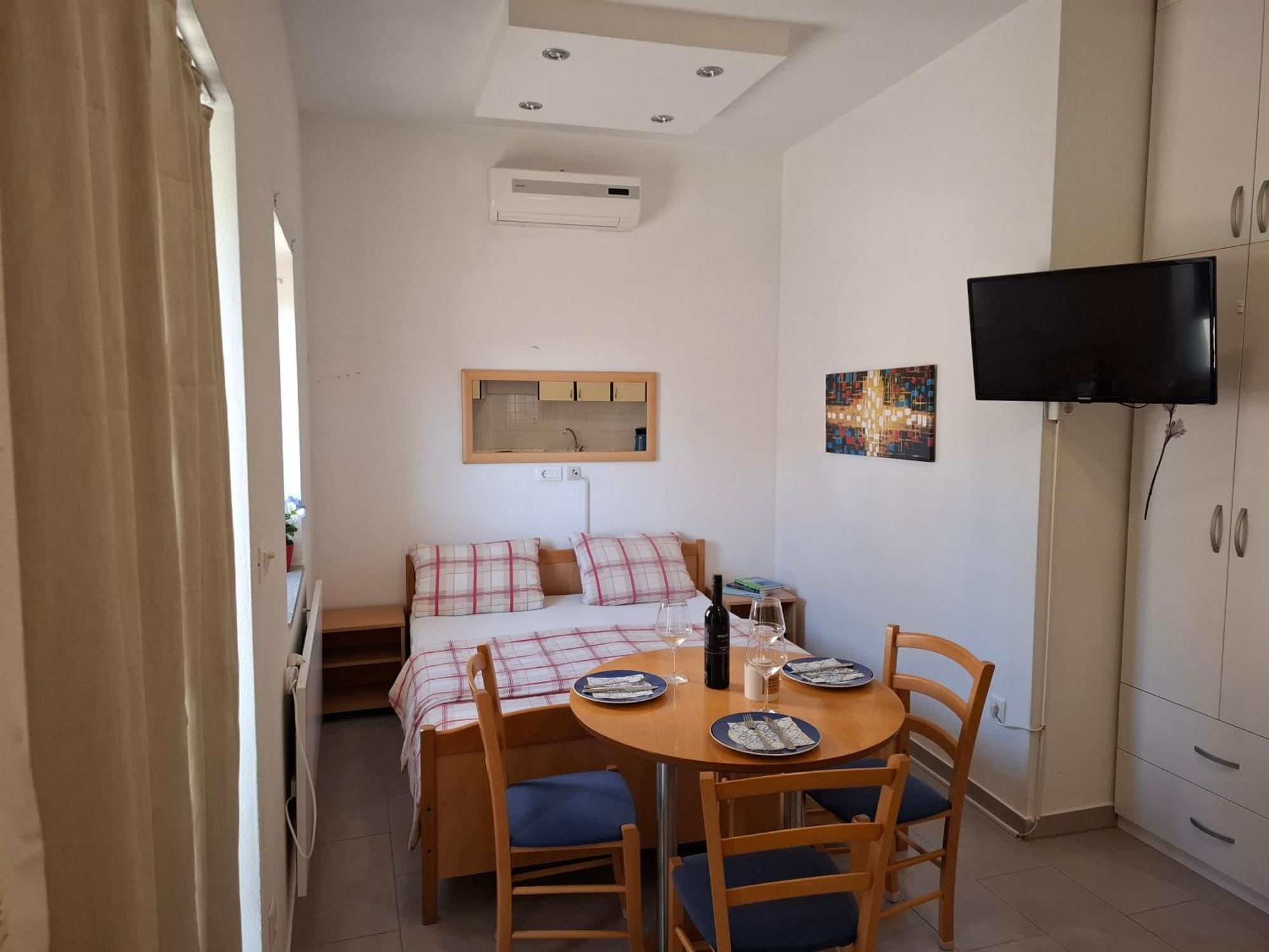 Apartment Kastilac Каштела Екстер'єр фото