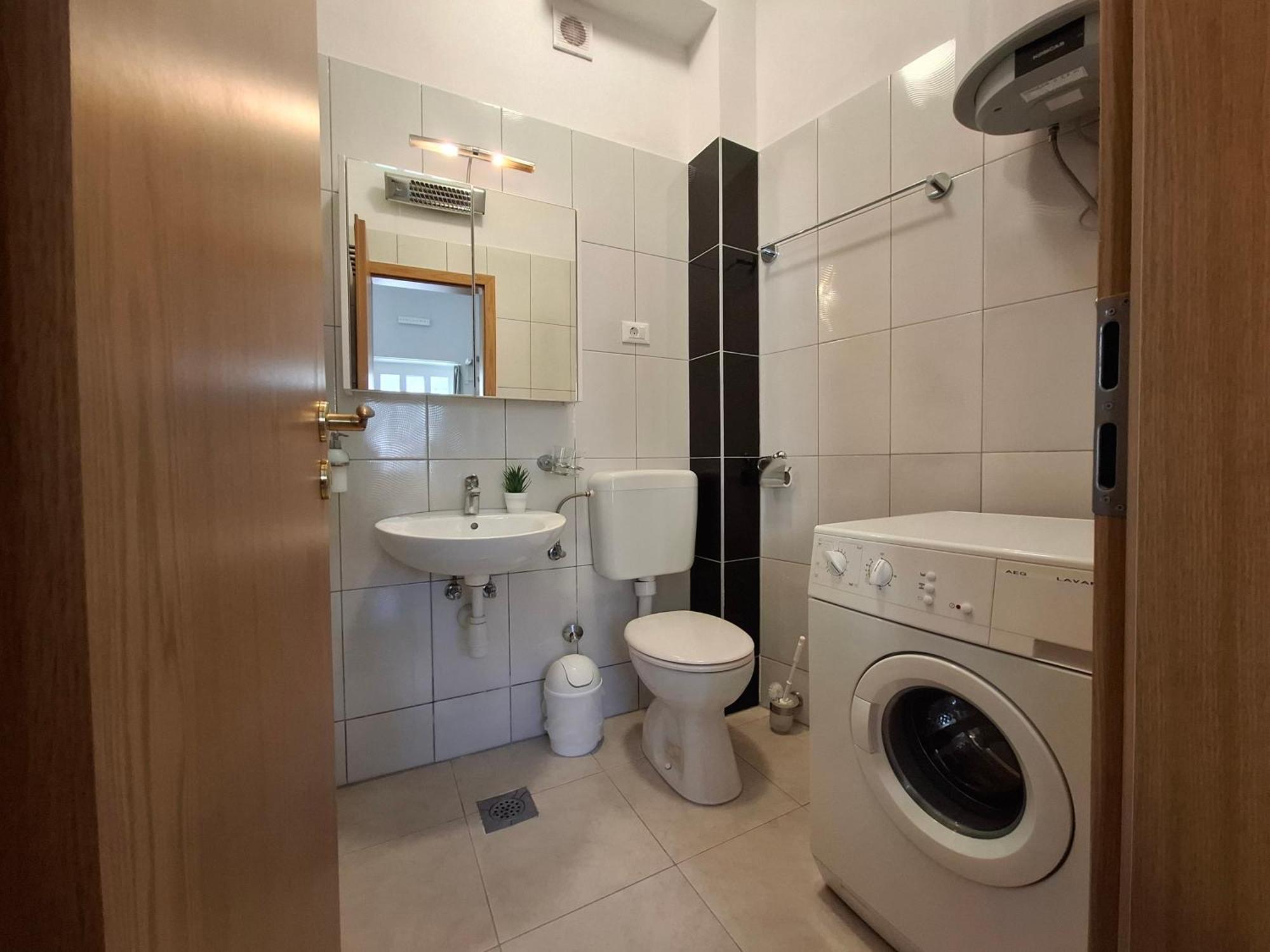 Apartment Kastilac Каштела Екстер'єр фото